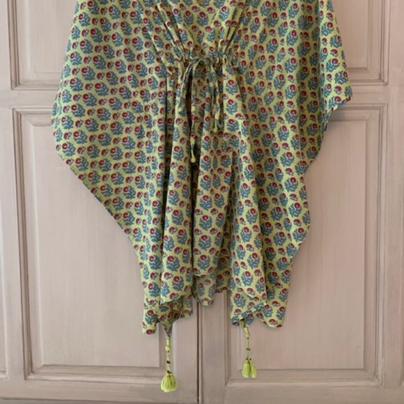 Floral Print Tunic Top - Picture 2 of 6